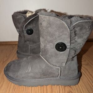 UGG boots Bailey Button